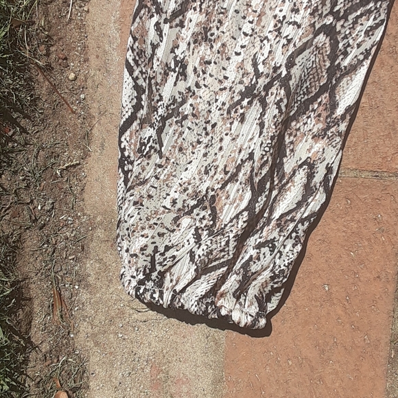 NWT 2 Pack Size Medium Clothing Lot - Picture 4 of 13